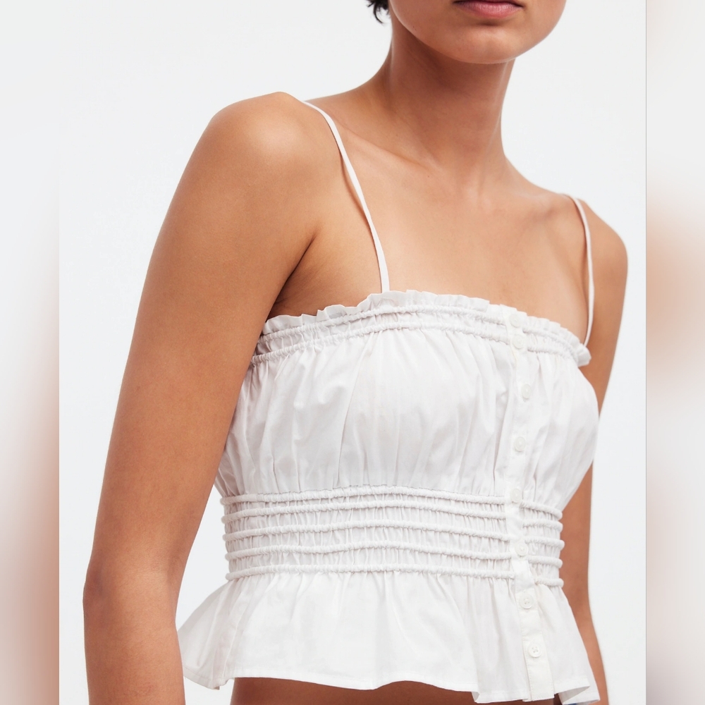 Madewell White Sleeveless Smocked Button-Front Top in Poplin

Ruched Medium Doen